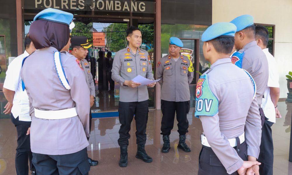 Jelang Putusan Sengketa Pilpres, Polres Jombang Amankan Gedung KPU dan Bawaslu&nbsp;Jombang