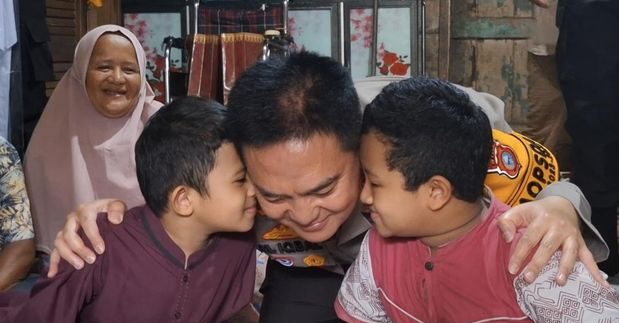 Kakak Beradik Penderita Kerapuhan Tulang Berangsur Membaik Usai Mendapat Bantuan Fasilitas Kesehatan dari Kapolda Riau Irjen Mohammad&nbsp;Iqbal