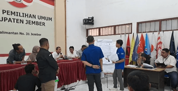 KPU Rekapitulasi Ulang Perolehan Suara DPRD&nbsp;Jember