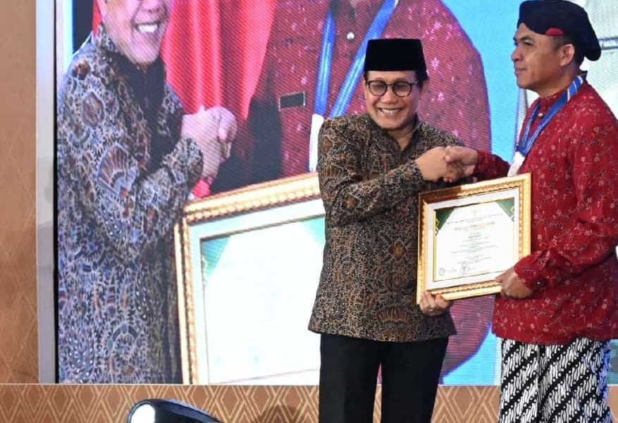 DESA TEGAREN RAIH PENGHARGAAN ATAS FOKUS PENGGUNAAN DANA DESA DALAM PERCEPATAN PENURUNAN&nbsp;STUNTING